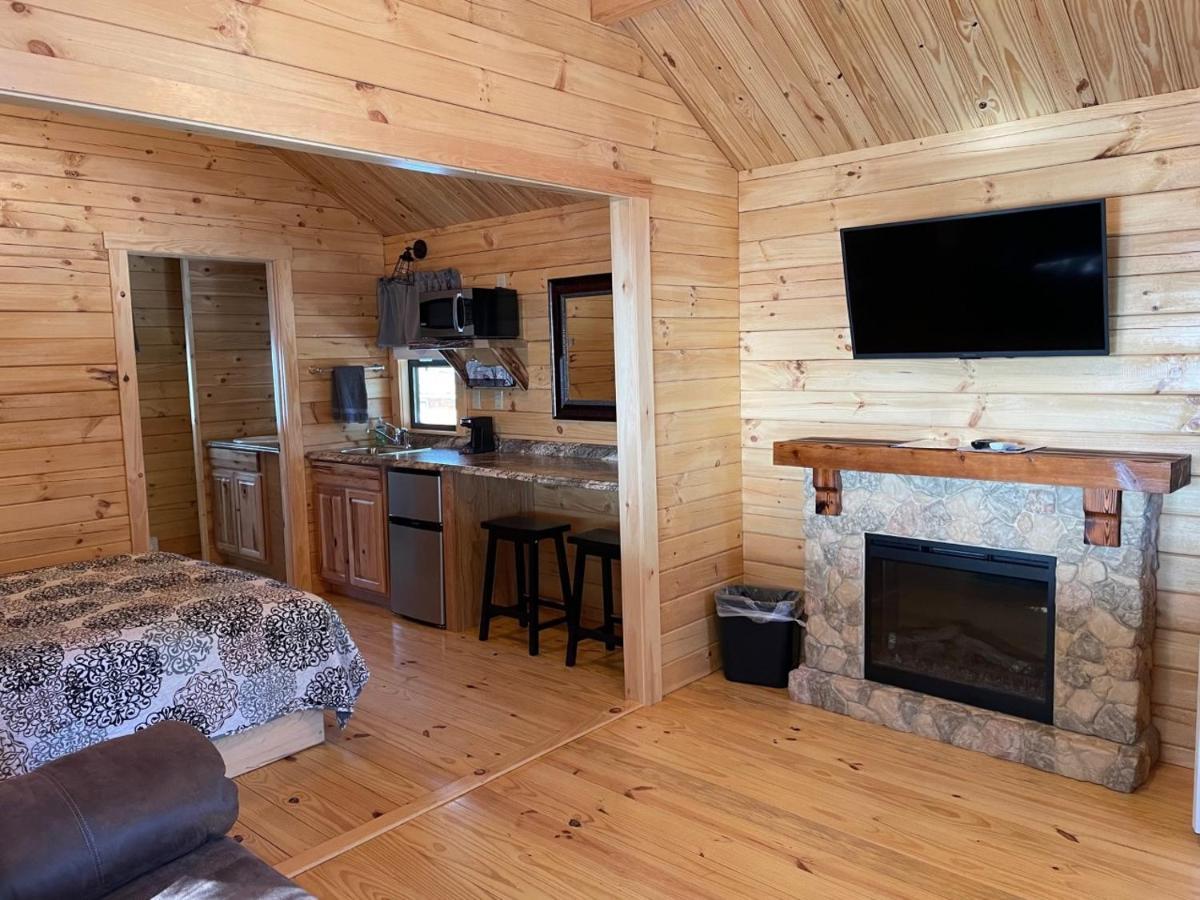 Lakewood Park Campground - Luxury Cabin Barnesville Bagian luar foto